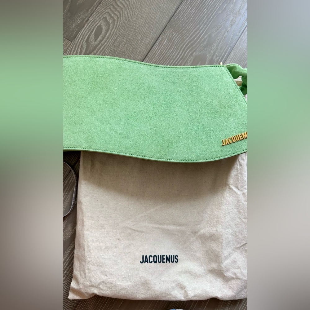Jacquemus La Vague Shoulder Bag in Green - Picture 6 of 16